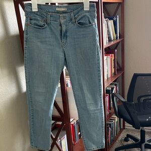 Levi's Women's Sky Blue Ankle Jeans